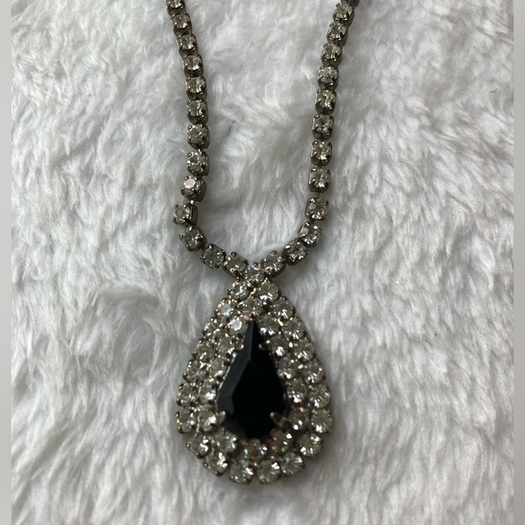 Vintage Prong Set Black & Clear Rhinestones Necklace - Picture 3 of 9